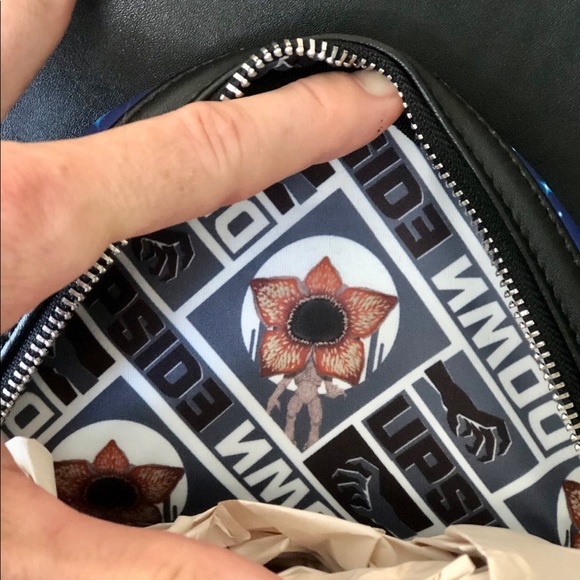 Loungefly Stranger Things Demogorgan Mini Backpack and Pop SDCC Exclusive - Picture 4 of 6